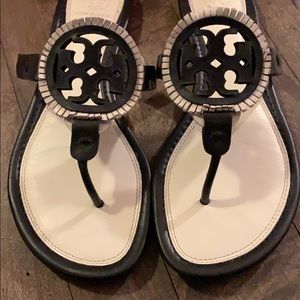 Tory Burch Miller fringe 8.5